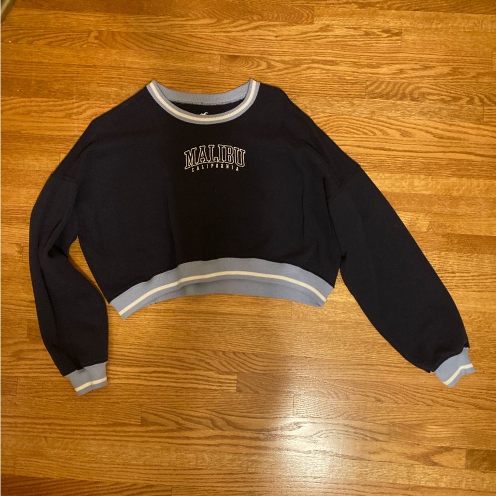 navy cropped crewneck